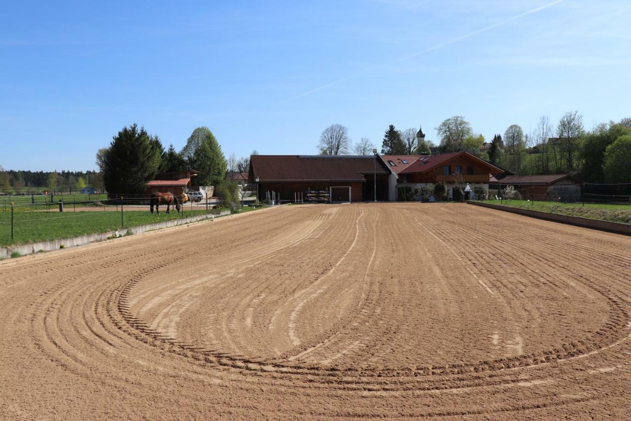 Ferienwohnung Pferdehof Pankratz Iffeldorf Exterior photo